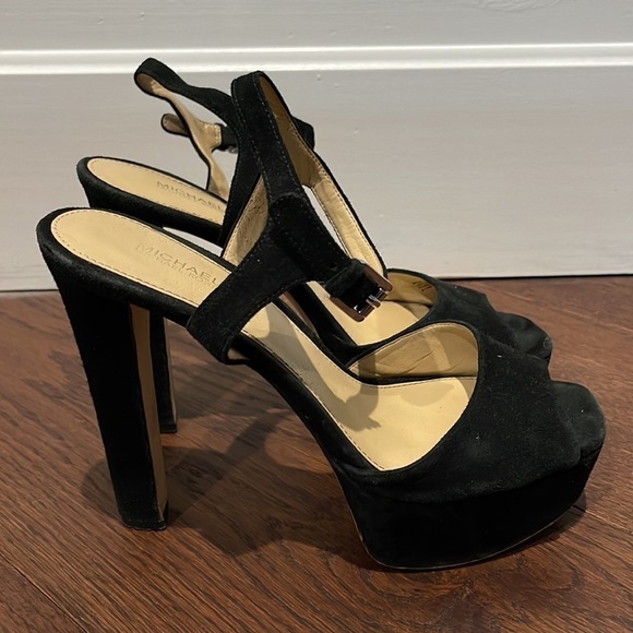 Michael Kors Black Suede Heels Size 8.5 - Picture 4 of 7